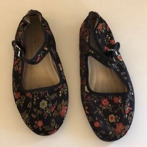 Non Hao Mary Janes Silky Black Floral Japanese